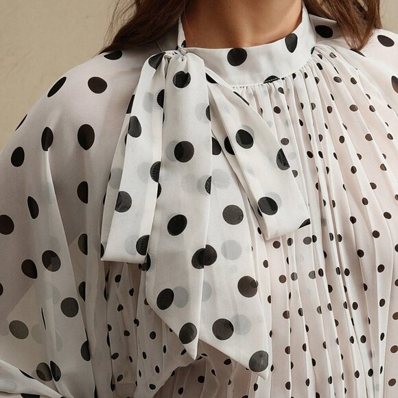 Elegant Women's Polka Dot Print Pleated detailed bow Tied stunning Blouse - Picture 6 of 7